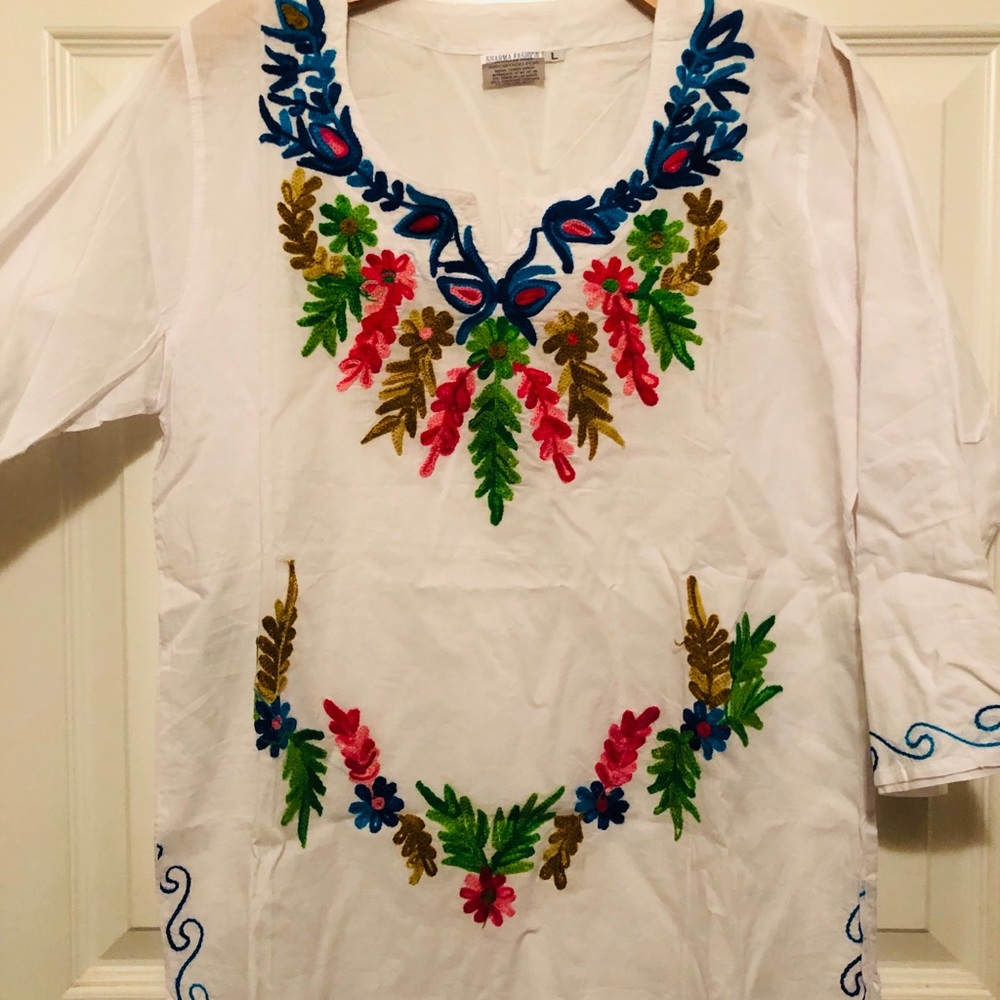 Woman’s Embroidered blouse